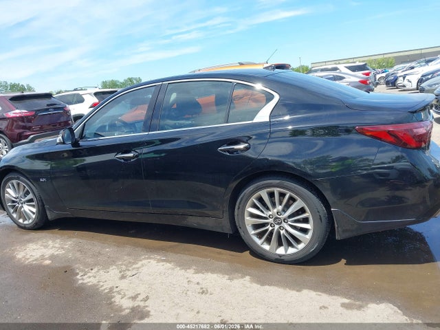 INFINITI Q50 3.0t Luxe