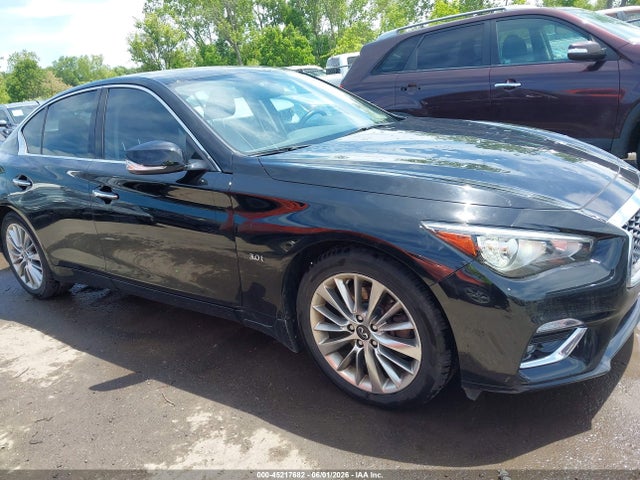 INFINITI Q50 3.0t Luxe