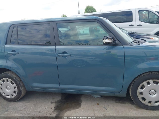 Scion xB