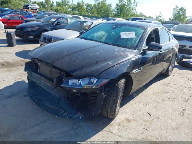 Jaguar XF 35t Premium