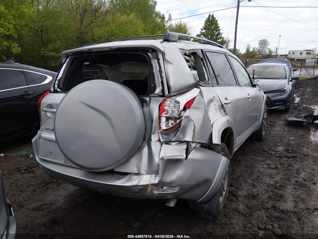 Toyota RAV4 Sport V6