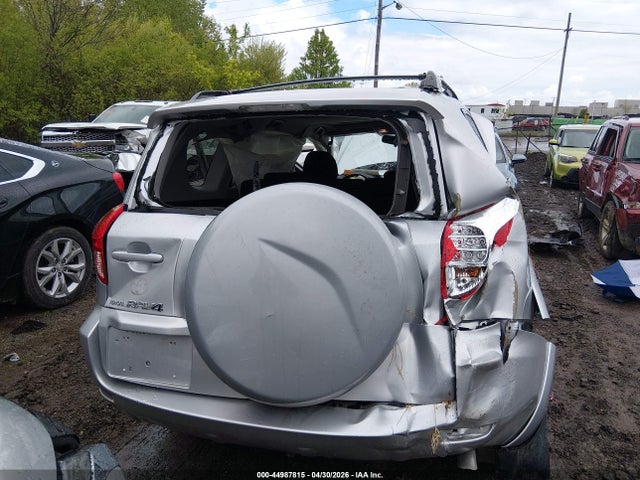 Toyota RAV4 Sport V6