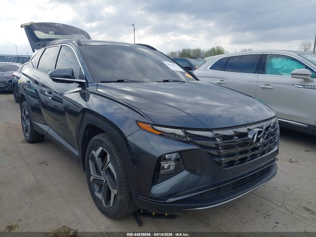 Salvage Hyundai TUCSON Image