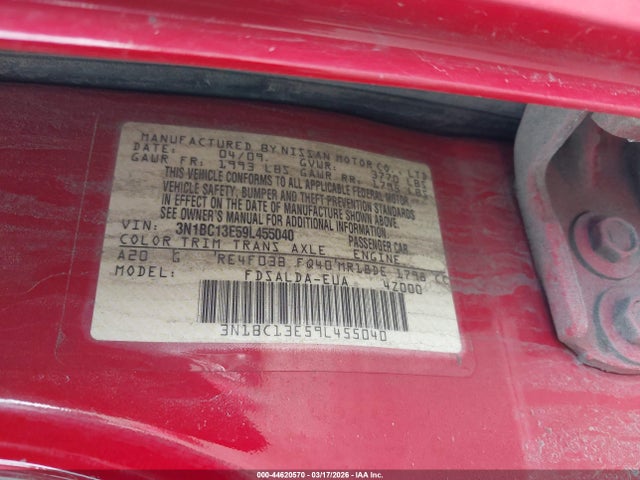 Nissan Versa 1.8s