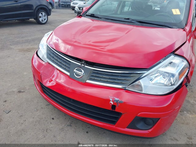 Nissan Versa 1.8s