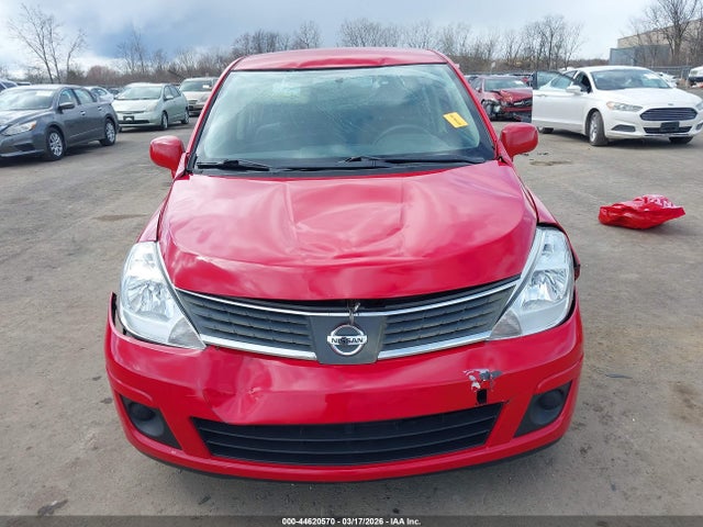Nissan Versa 1.8s