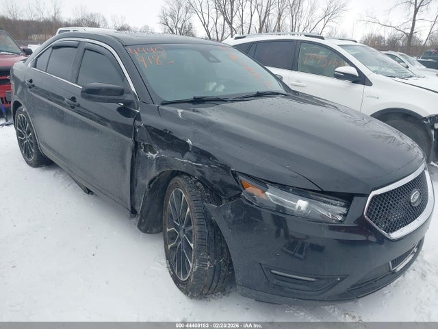 Salvage Ford Taurus Image