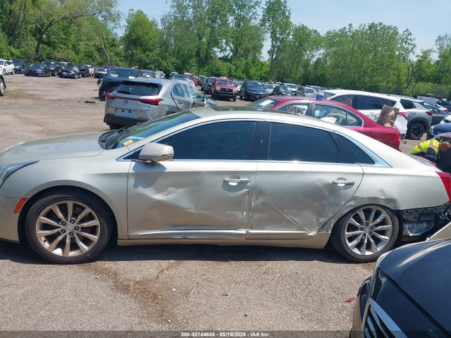 Cadillac XTS Luxury Collection