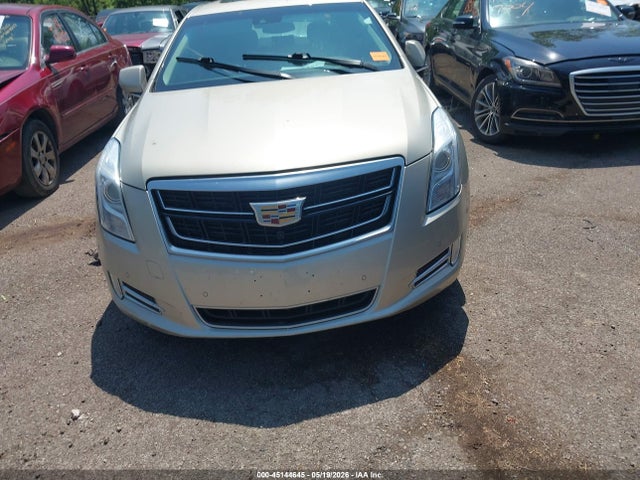 Cadillac XTS Luxury Collection