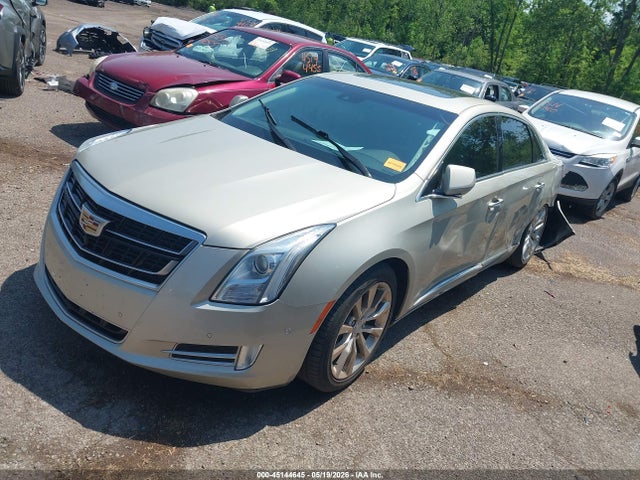 Cadillac XTS Luxury Collection