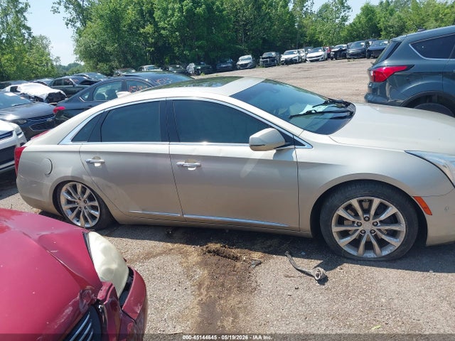 Cadillac XTS Luxury Collection