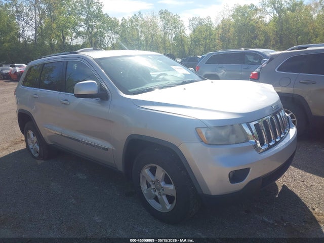Salvage Jeep Grand Cherokee Image