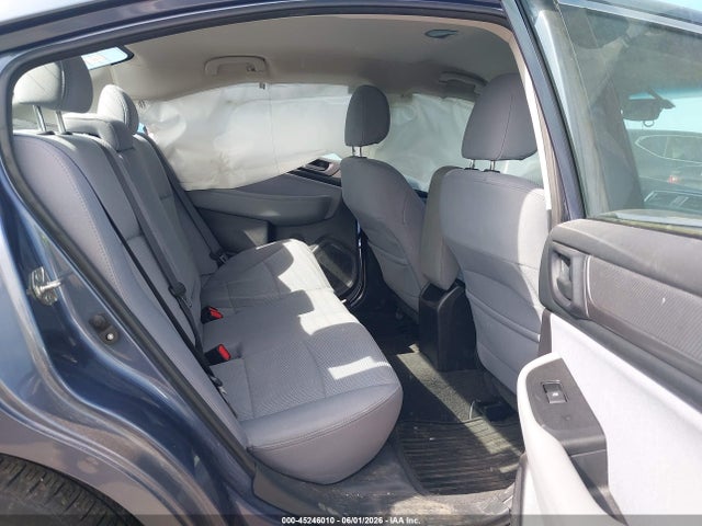 Subaru Legacy 2.5i