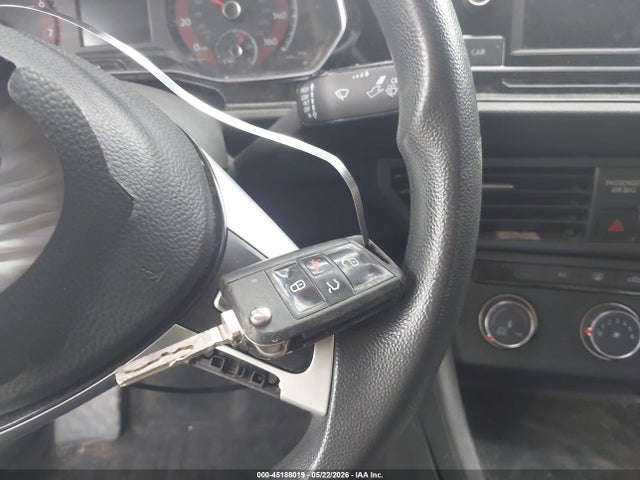 Volkswagen Jetta 1.4t S