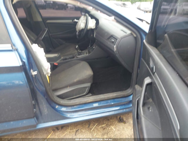 Volkswagen Jetta 1.4t S