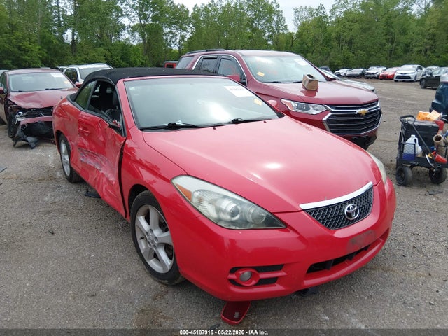 Salvage Toyota Camry Image