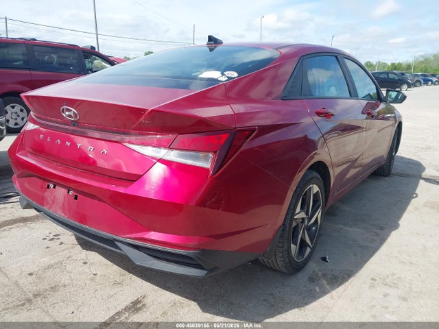 Hyundai ELANTRA Sel