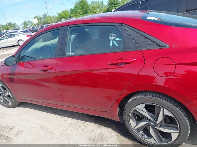 Hyundai ELANTRA Sel