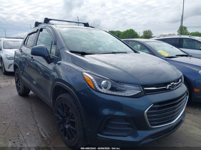 Salvage Chevrolet Trax Image