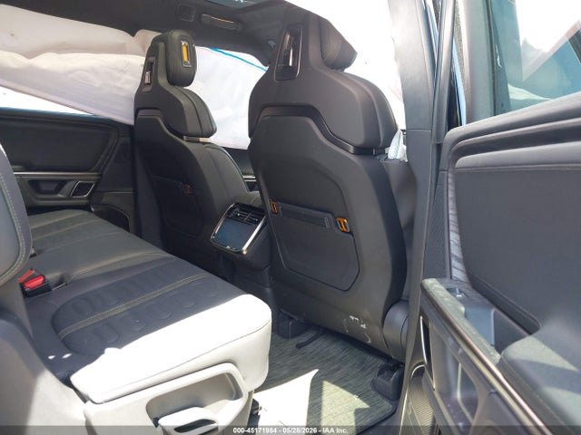 Rivian R1s Adventure