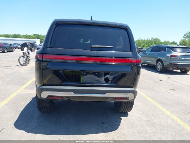 Rivian R1s Adventure