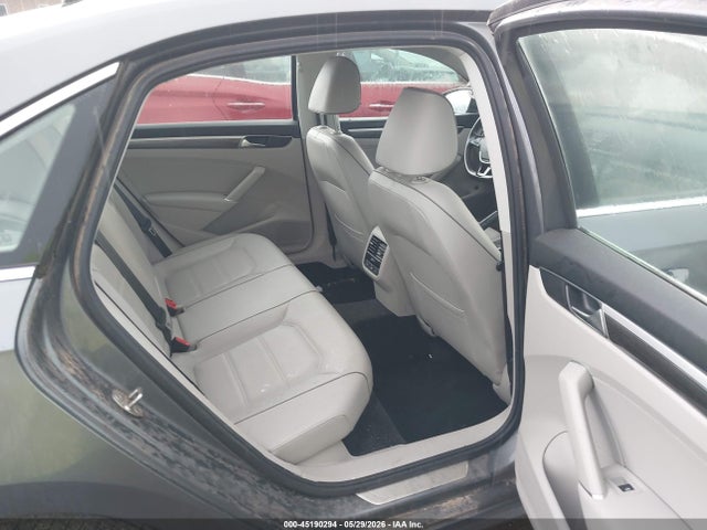 Volkswagen Passat 2.0t Se