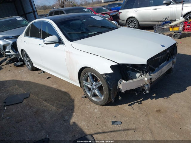 Salvage Mercedes-Benz E-Class Image