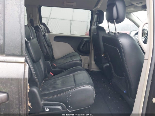 Chrysler Town & Country Touring