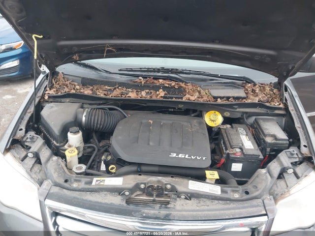 Chrysler Town & Country Touring