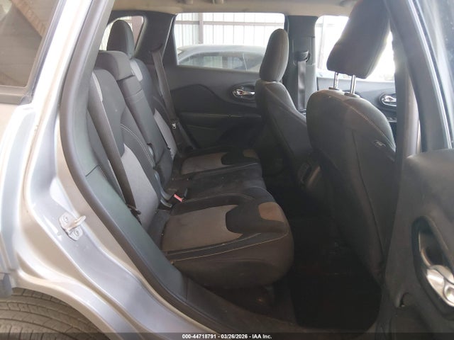 Jeep Cherokee Sport