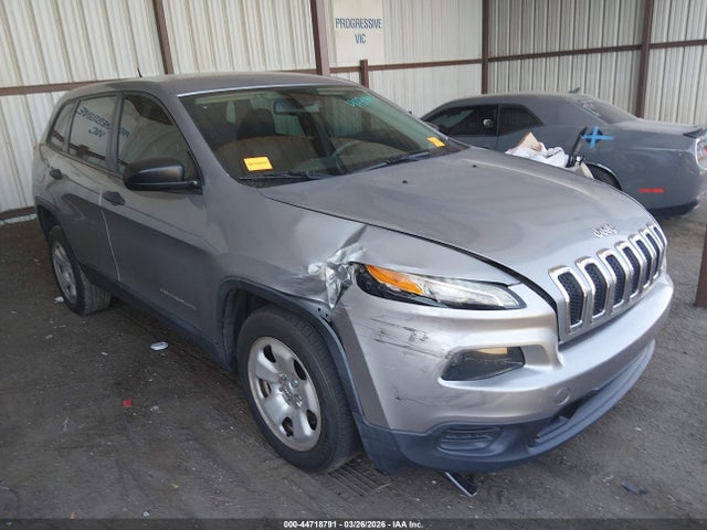 Salvage Jeep Cherokee Image