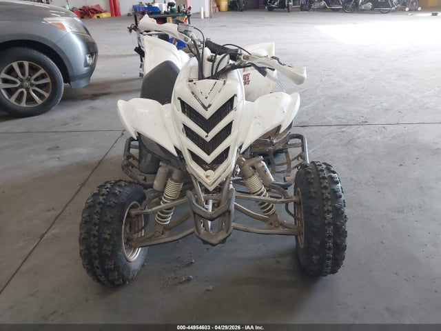 Yamaha Yfm700