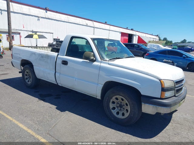 Salvage Chevrolet Silverado 1500 Image