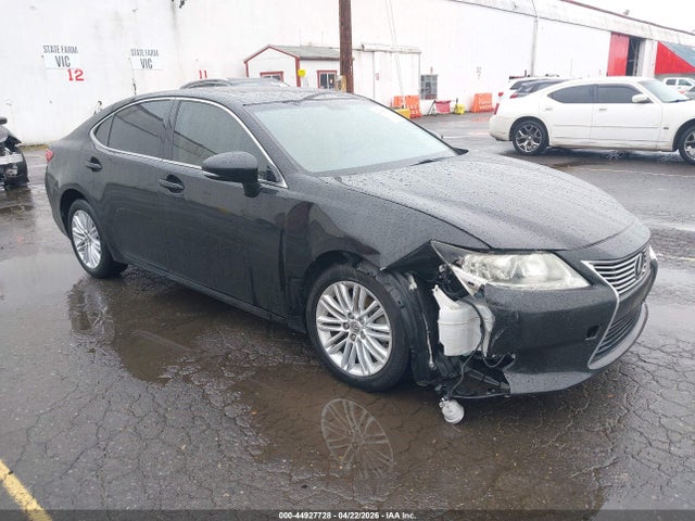 Salvage Lexus Es Image
