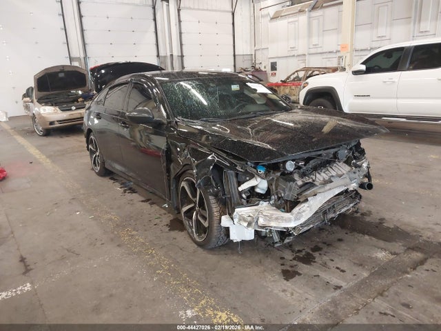 Salvage Honda Accord Image