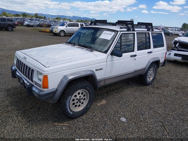 Jeep Cherokee Country