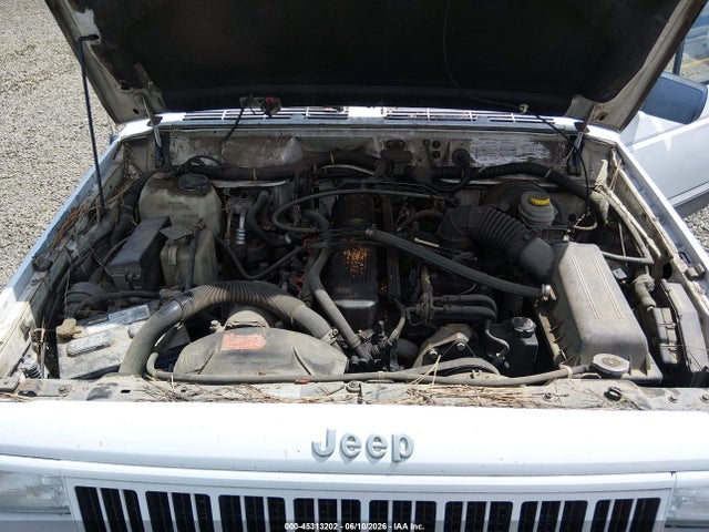 Jeep Cherokee Country