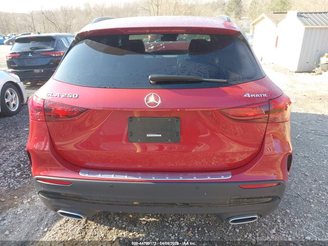 Mercedes-Benz GLA 4matic
