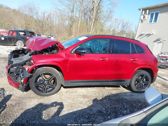Mercedes-Benz GLA 4matic