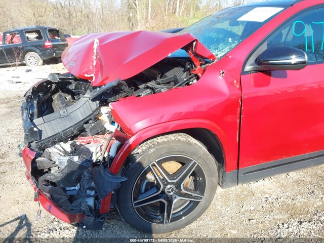 Mercedes-Benz GLA 4matic