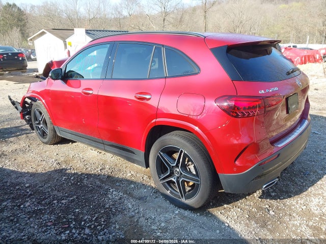 Mercedes-Benz GLA 4matic