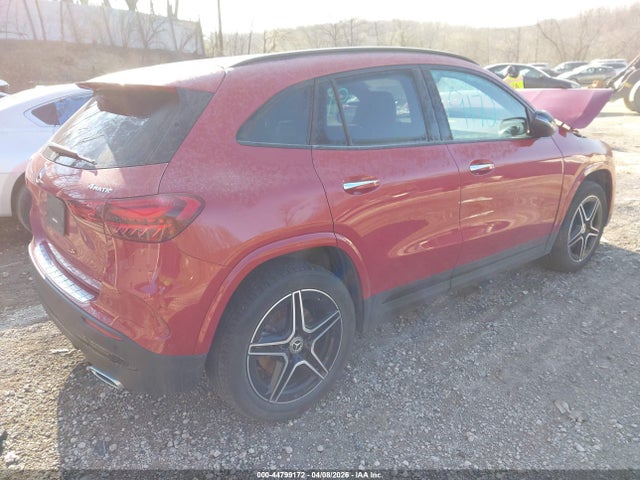 Mercedes-Benz GLA 4matic