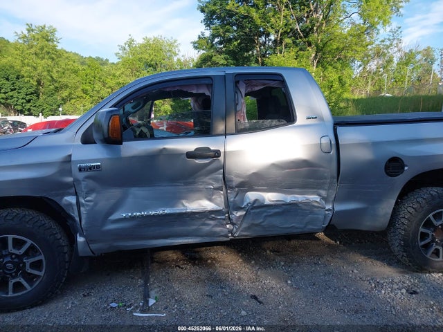 Toyota Tundra Sr5 5.7l V8