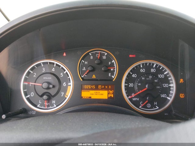 Nissan Titan Sv