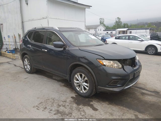 Salvage Nissan Rogue Image