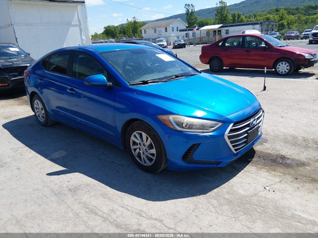 Salvage Hyundai ELANTRA Image