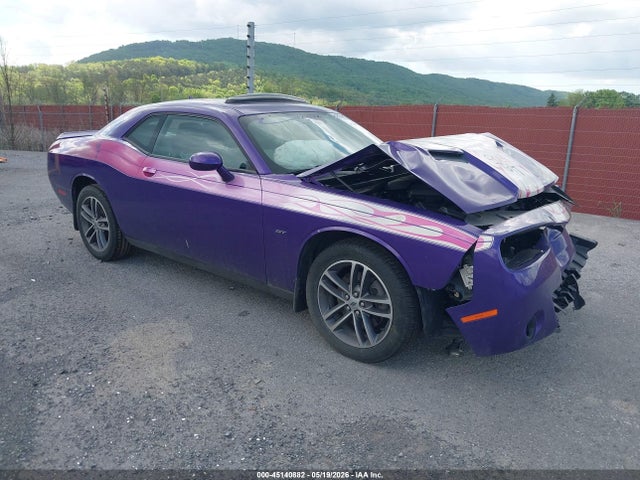 Salvage Dodge Challenger Image