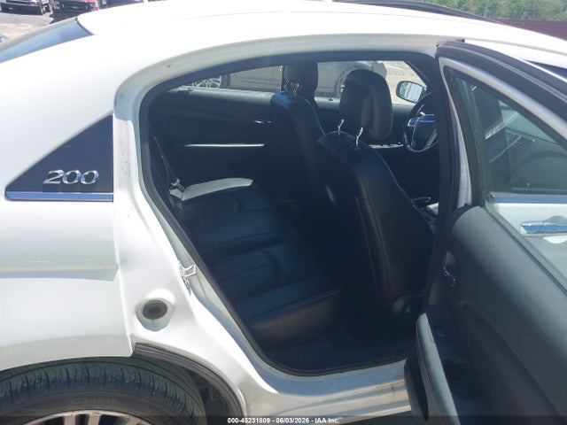 Chrysler 200 Limited