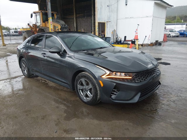 Salvage Kia K5 Image