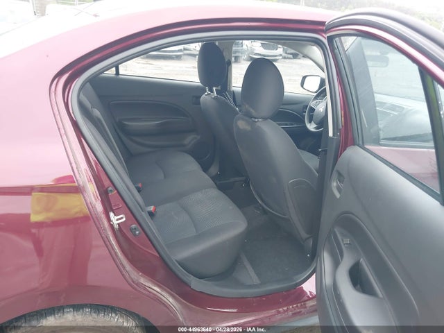 Mitsubishi Mirage Es